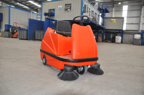 TTE1100 Sweeper Vacuum Sweeper
